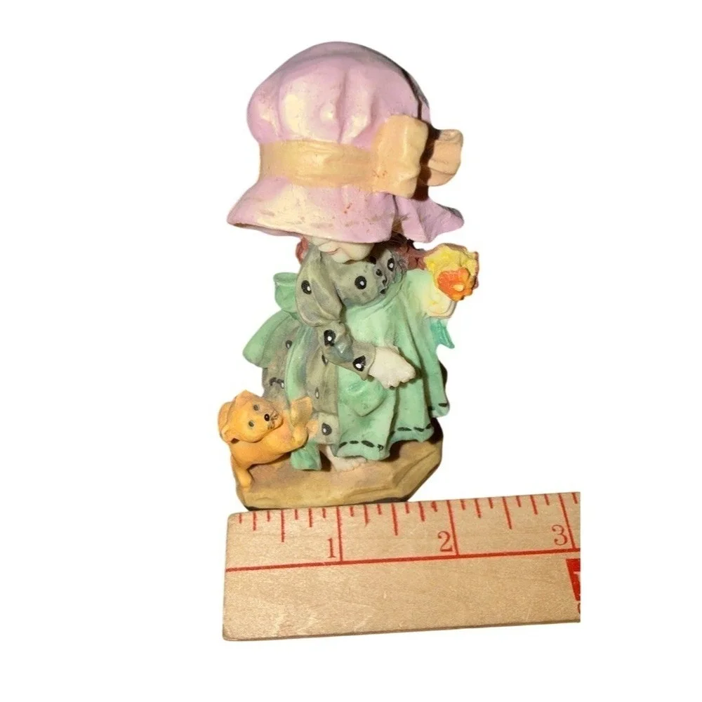 Vintage Sarah Kay‎ Take Me Along Girl with Cat Figurine Hand-Painted 4.5 in